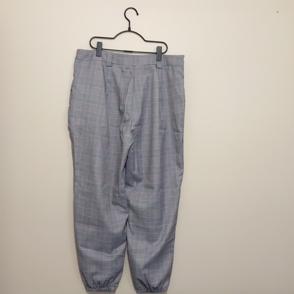 2/15$ NWOT SHEIN plaid jogger pant - Picture 2 of 3